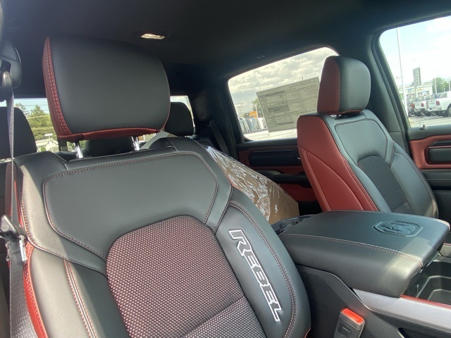 new 2025 Ram 1500 car, priced at $51,302
