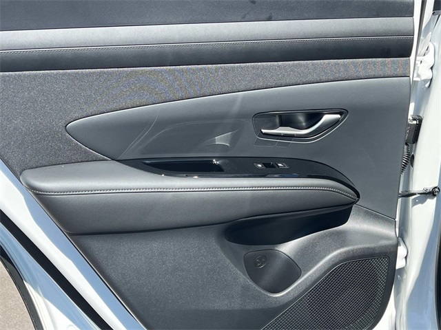 new 2025 Hyundai Tucson Hybrid car, priced at $41,895