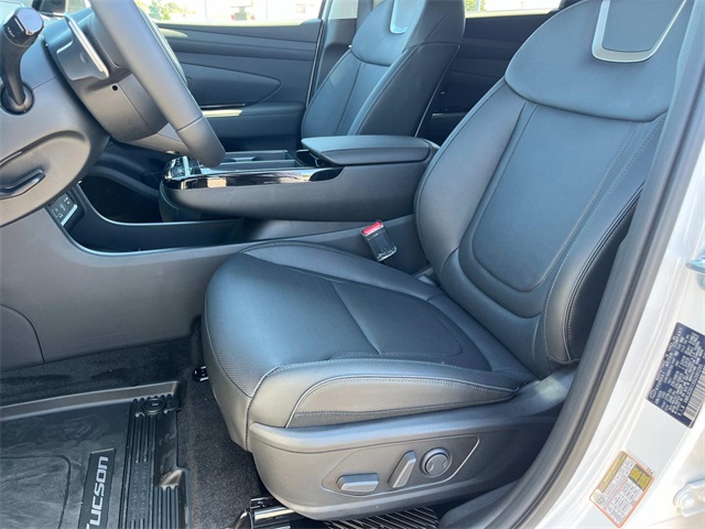 new 2025 Hyundai Tucson Hybrid car, priced at $41,895