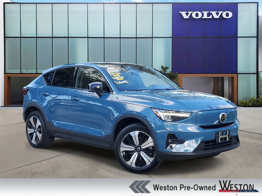 used 2023 Volvo C40 Recharge Pure Electric car, priced at $26,495