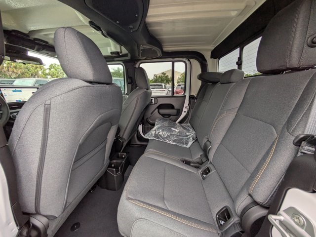 new 2025 Jeep Gladiator car, priced at $35,535