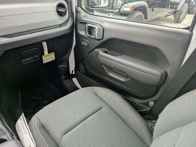 new 2025 Jeep Gladiator car, priced at $35,535