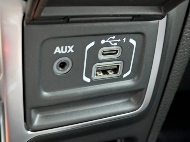 new 2025 Jeep Gladiator car, priced at $35,535