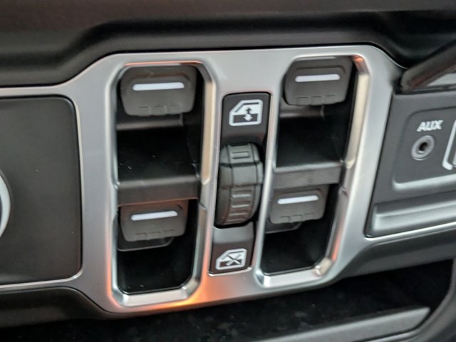 new 2025 Jeep Gladiator car, priced at $35,535