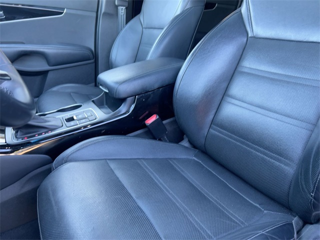 used 2019 Kia Sorento car, priced at $19,911