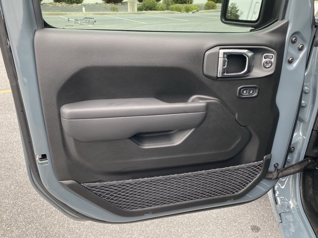 new 2025 Jeep Gladiator car, priced at $44,610