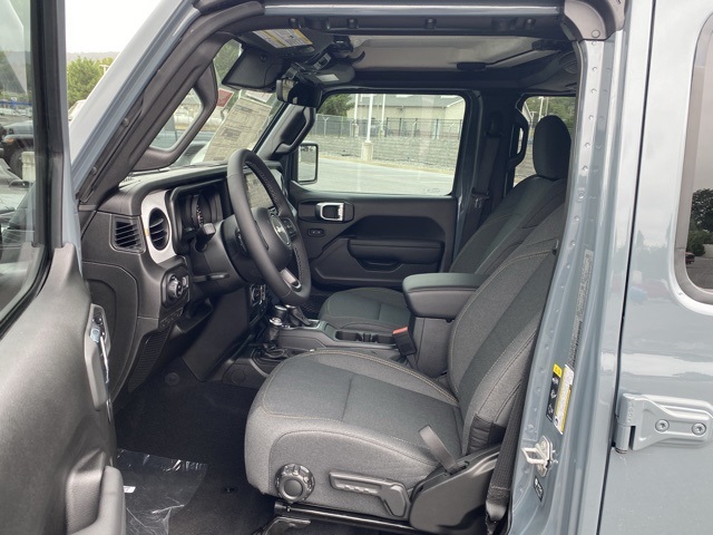 new 2025 Jeep Gladiator car, priced at $44,610