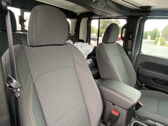 new 2025 Jeep Gladiator car, priced at $44,610