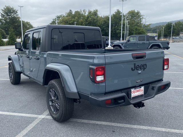 new 2025 Jeep Gladiator car, priced at $44,610