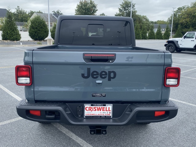 new 2025 Jeep Gladiator car, priced at $44,610