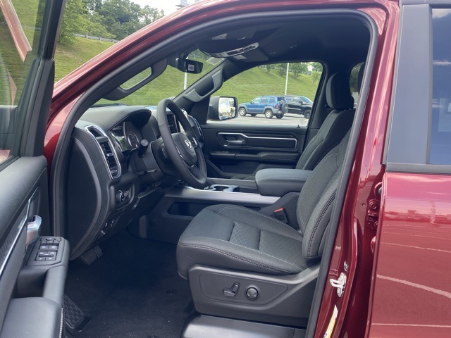 new 2025 Ram 1500 car, priced at $46,111