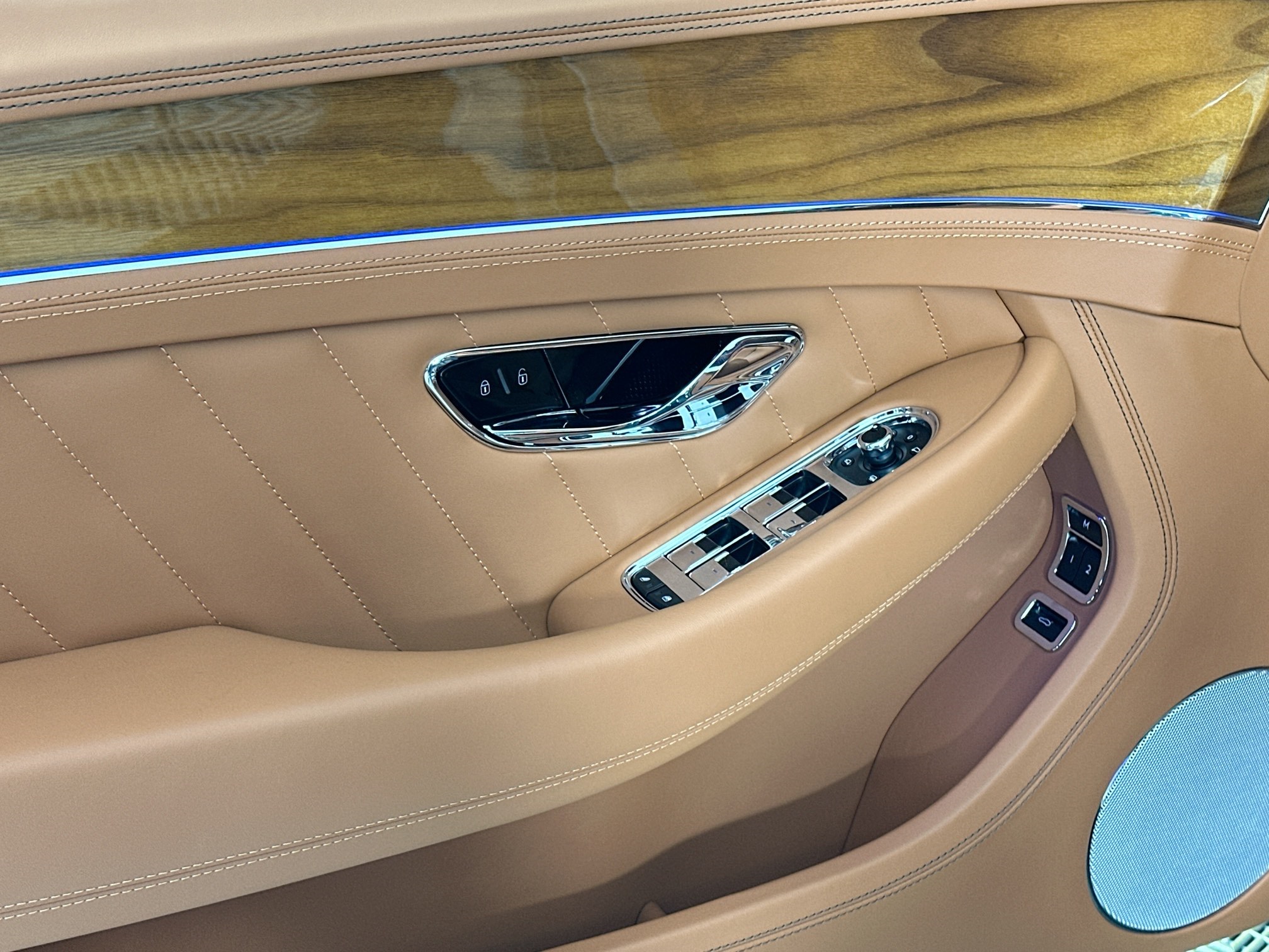new 2024 Bentley Continental GT car