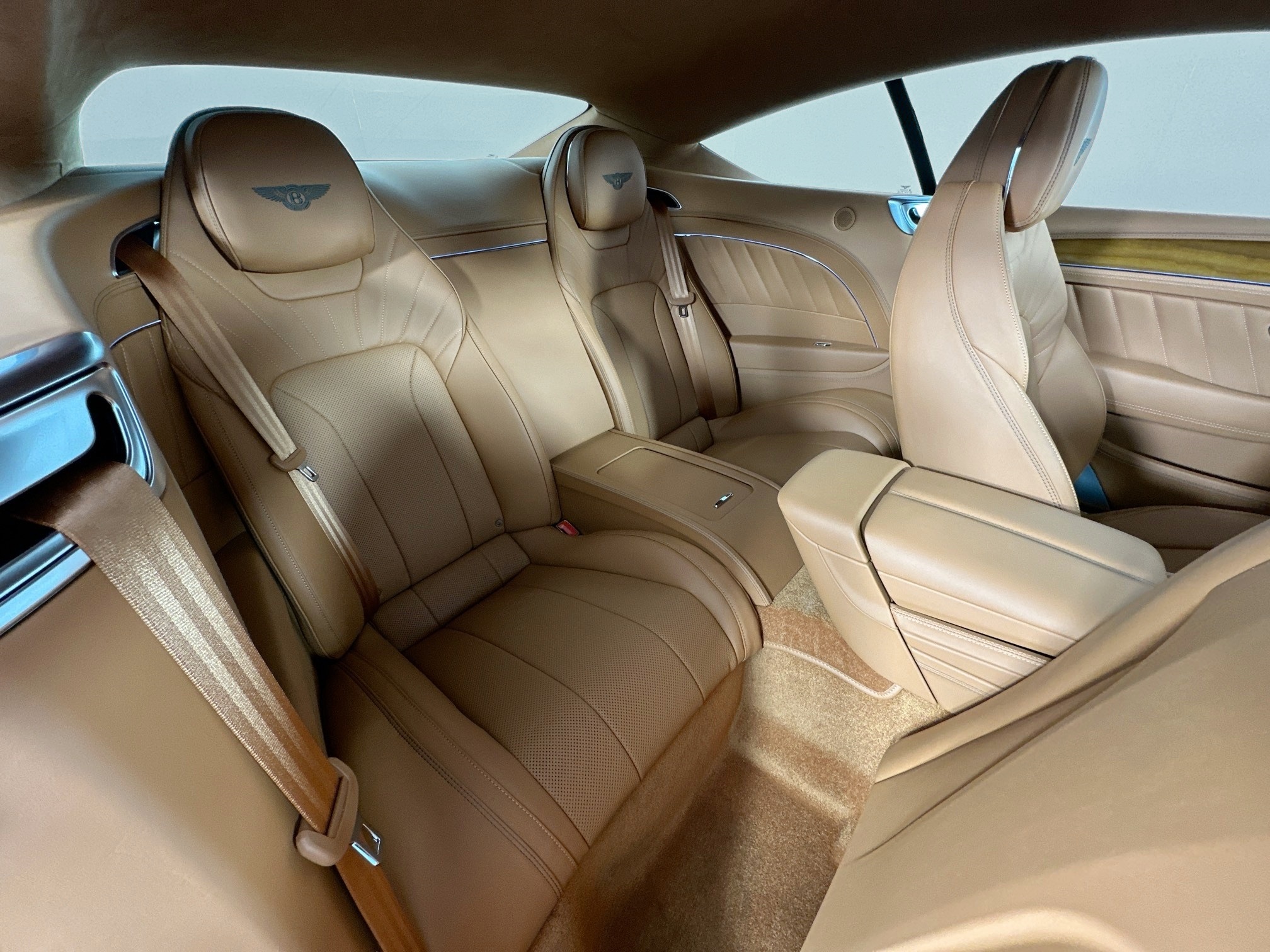 new 2024 Bentley Continental GT car