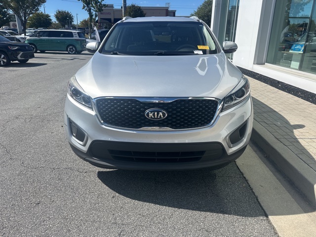 used 2018 Kia Sorento car, priced at $13,998