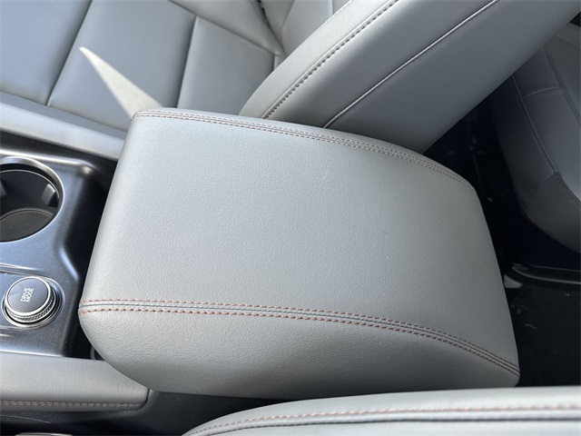 new 2025 Ford Explorer car, priced at $47,723