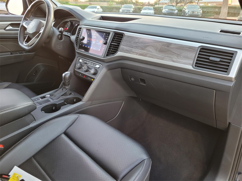 used 2021 Volkswagen Atlas Cross Sport car, priced at $15,127