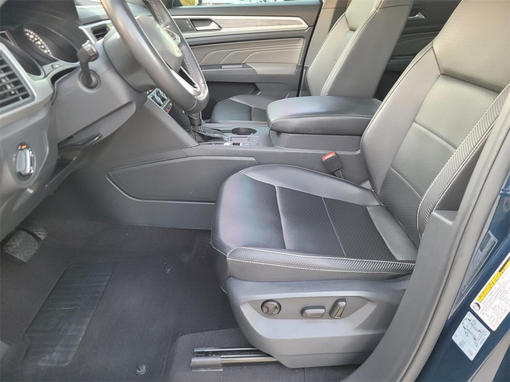 used 2021 Volkswagen Atlas Cross Sport car, priced at $15,127