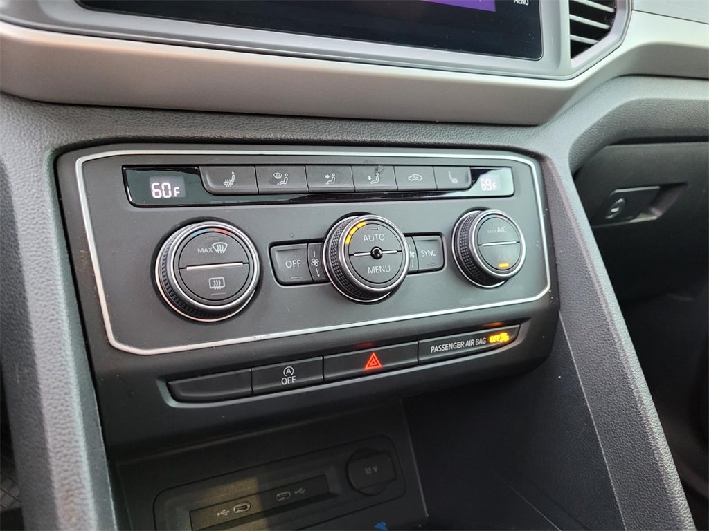 used 2021 Volkswagen Atlas Cross Sport car, priced at $15,127