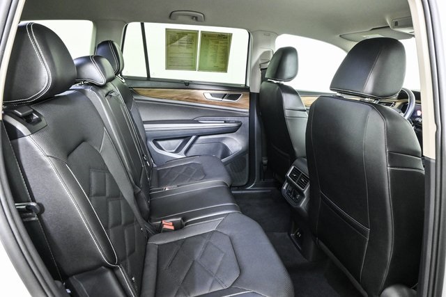 used 2025 Volkswagen Atlas car, priced at $34,400