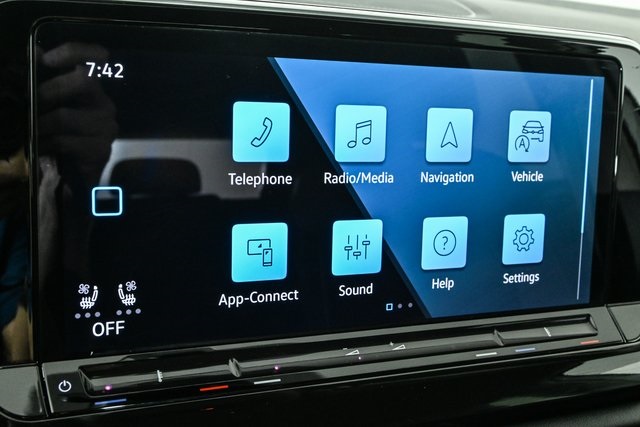 used 2025 Volkswagen Atlas car, priced at $34,400