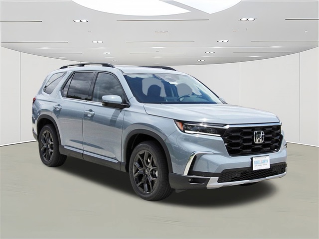 new 2025 Honda Pilot car, priced at $51,970