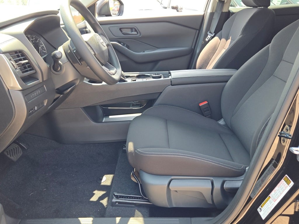 new 2025 Nissan Rogue car, priced at $32,110
