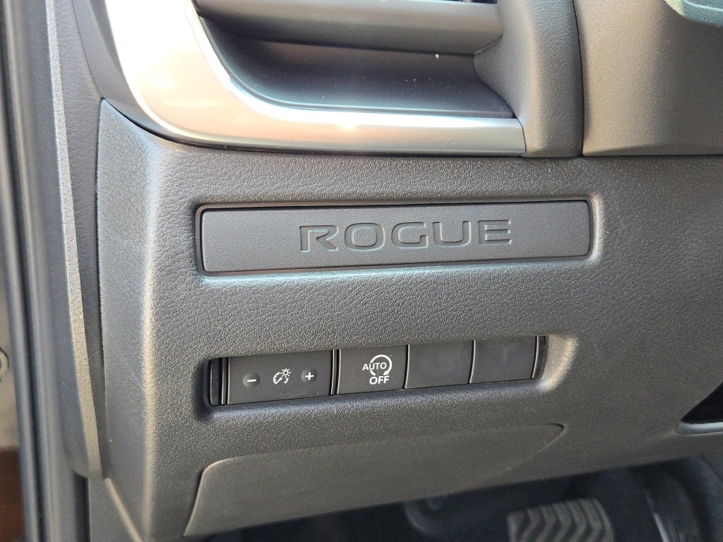 new 2025 Nissan Rogue car, priced at $32,110