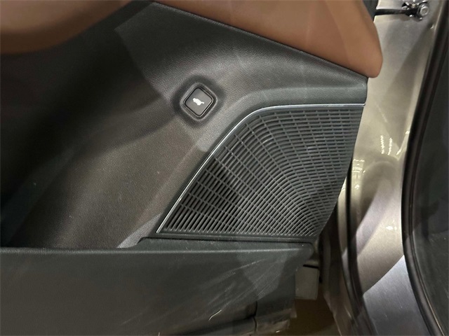 used 2023 Acura MDX car, priced at $40,436