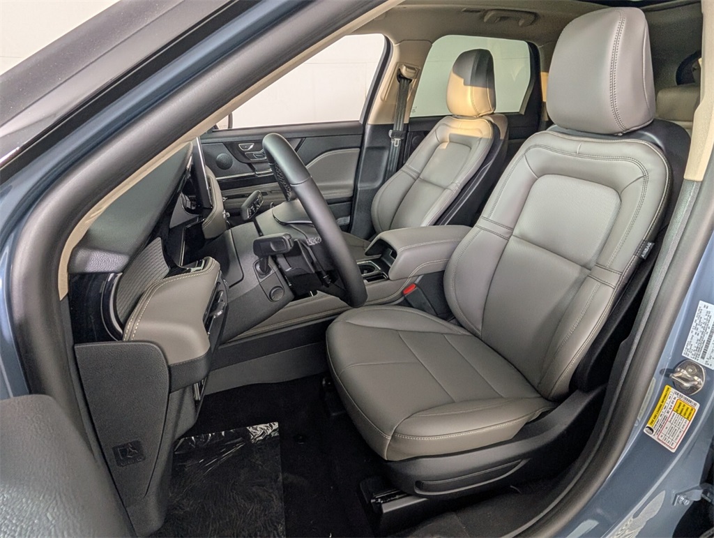 new 2025 Lincoln Corsair car, priced at $48,451