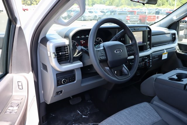 new 2025 Ford F-350SD car, priced at $53,430