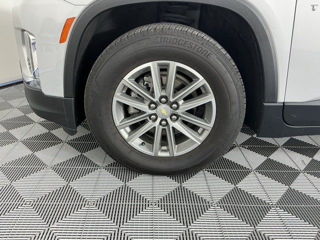 used 2022 Chevrolet Traverse car, priced at $23,366