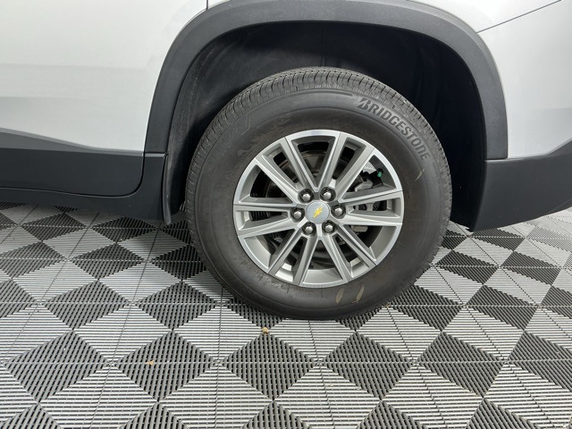 used 2022 Chevrolet Traverse car, priced at $23,366