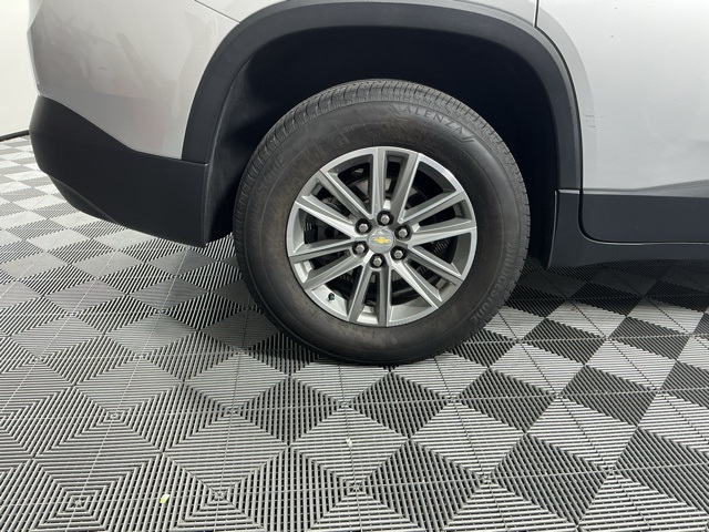 used 2022 Chevrolet Traverse car, priced at $23,366