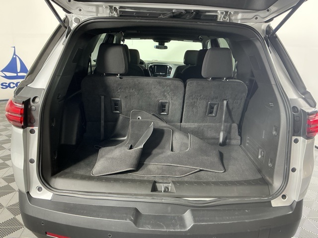 used 2022 Chevrolet Traverse car, priced at $23,366