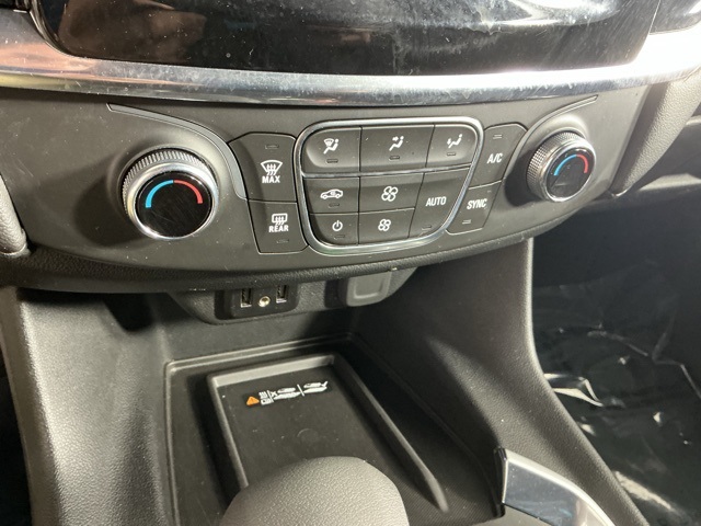 used 2022 Chevrolet Traverse car, priced at $23,366