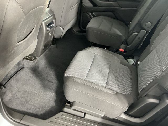 used 2022 Chevrolet Traverse car, priced at $23,366