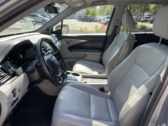 used 2022 Honda Pilot car, priced at $31,424