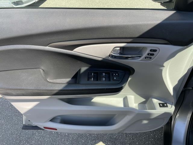 used 2022 Honda Pilot car, priced at $31,424