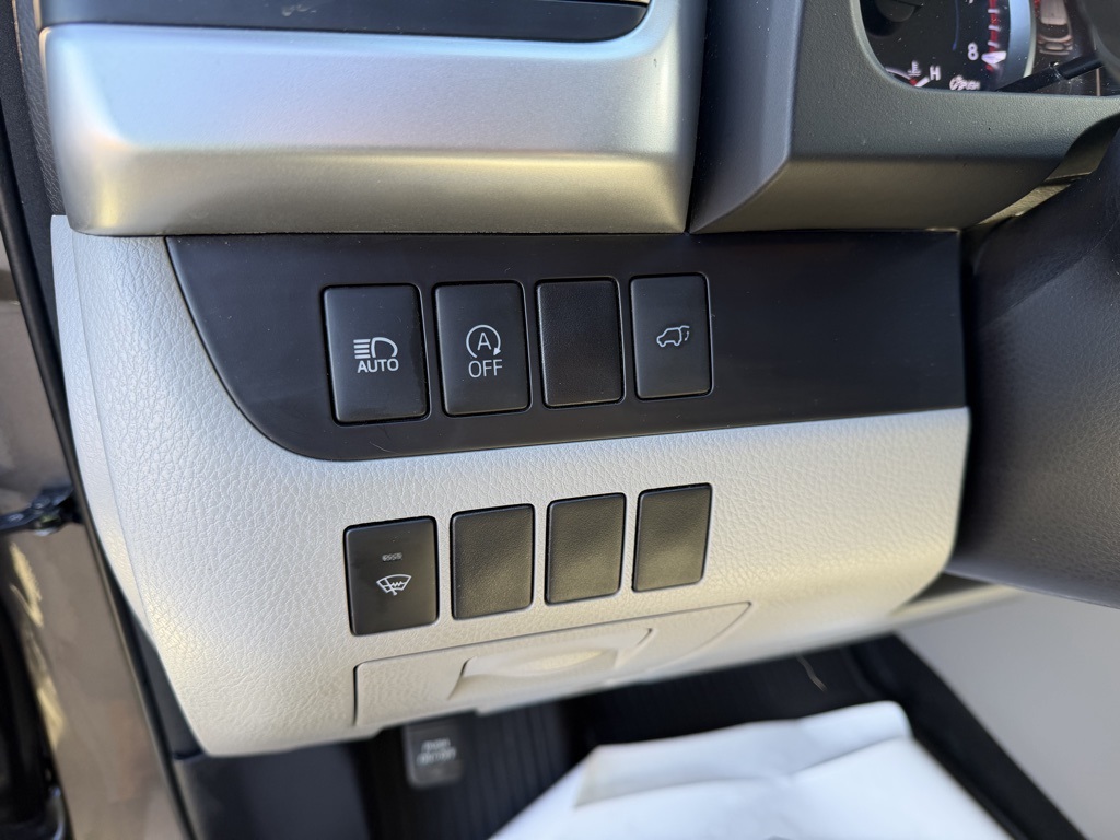 used 2017 Toyota Highlander car, priced at $19,903