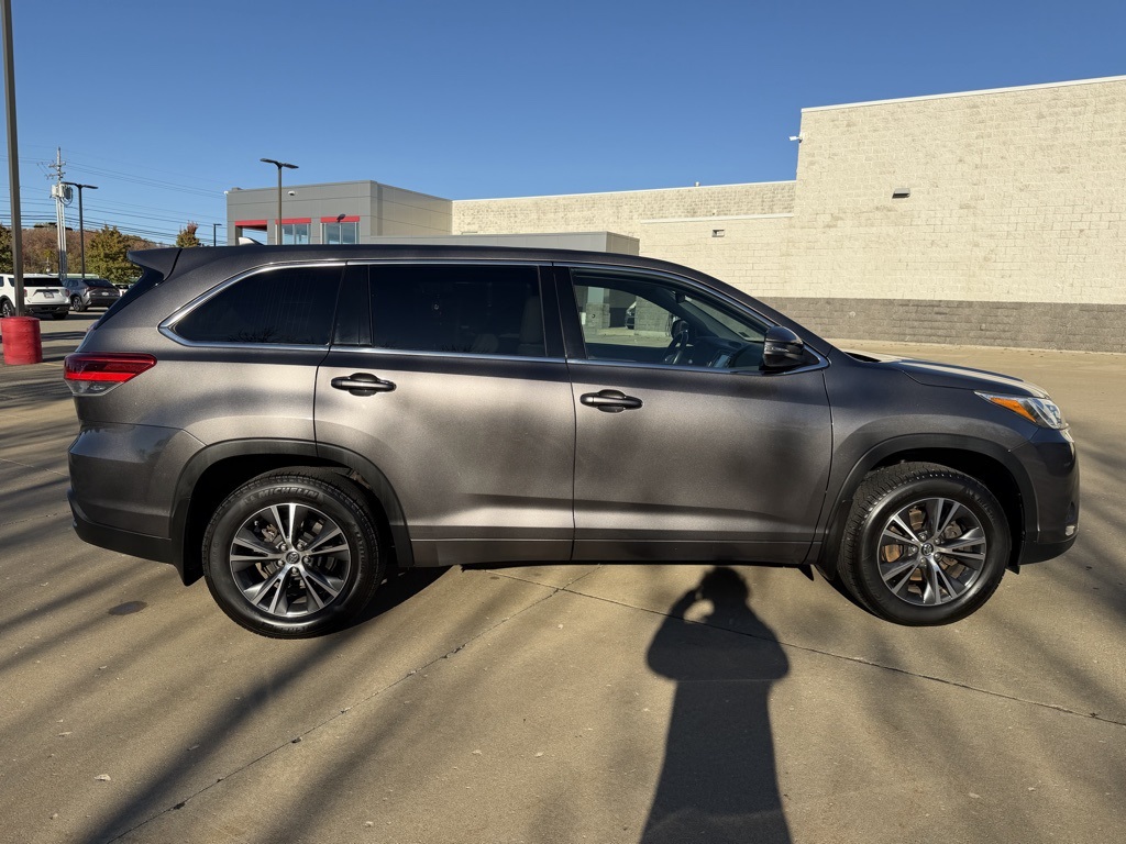used 2017 Toyota Highlander car, priced at $19,903