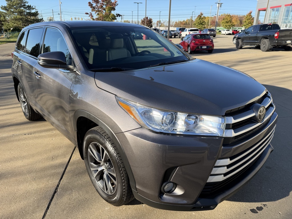 used 2017 Toyota Highlander car, priced at $19,903