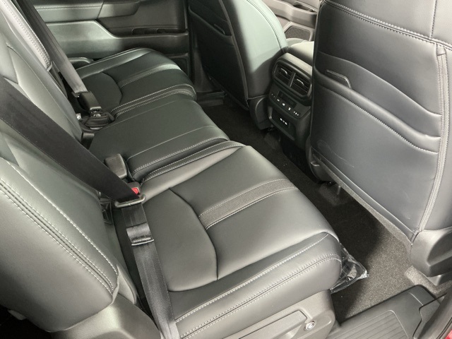 new 2025 Honda Pilot car, priced at $48,280