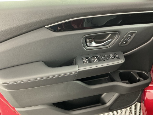 new 2025 Honda Pilot car, priced at $48,280