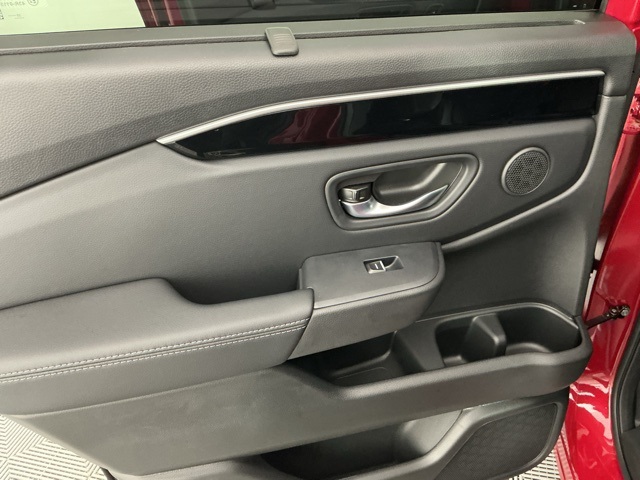 new 2025 Honda Pilot car, priced at $48,280