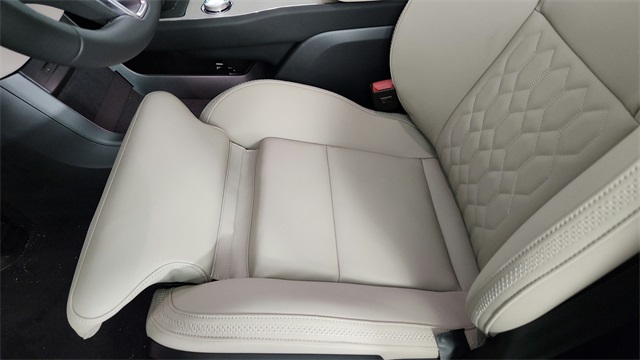 new 2025 Volvo EX90 car, priced at $81,290