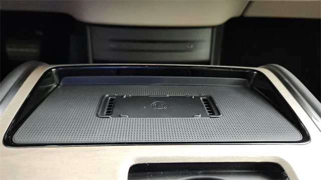 new 2025 Volvo EX90 car, priced at $81,290