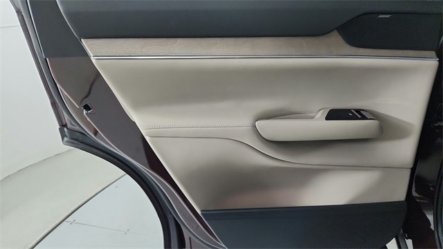 new 2025 Volvo EX90 car, priced at $81,290