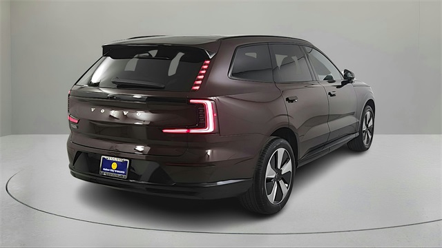 new 2025 Volvo EX90 car, priced at $81,290