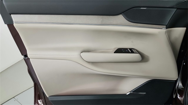 new 2025 Volvo EX90 car, priced at $81,290