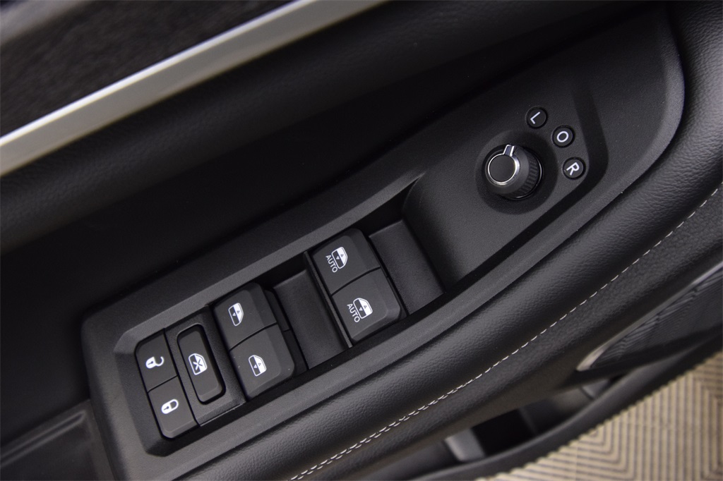 new 2025 Jeep Grand Cherokee car, priced at $55,433